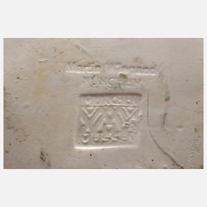 Martin Wiegand sitzende Frau