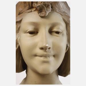 König & Lengsfeld Mädchenbüste mit Blüten