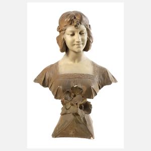 König & Lengsfeld Mädchenbüste mit Blüten