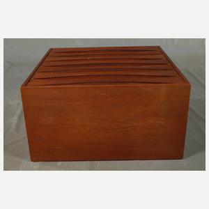 Arne Vodder, Kommode