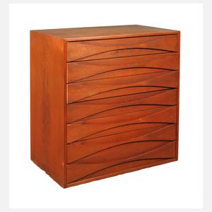 Arne Vodder, Kommode