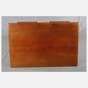 Axel Christensen, Esstisch