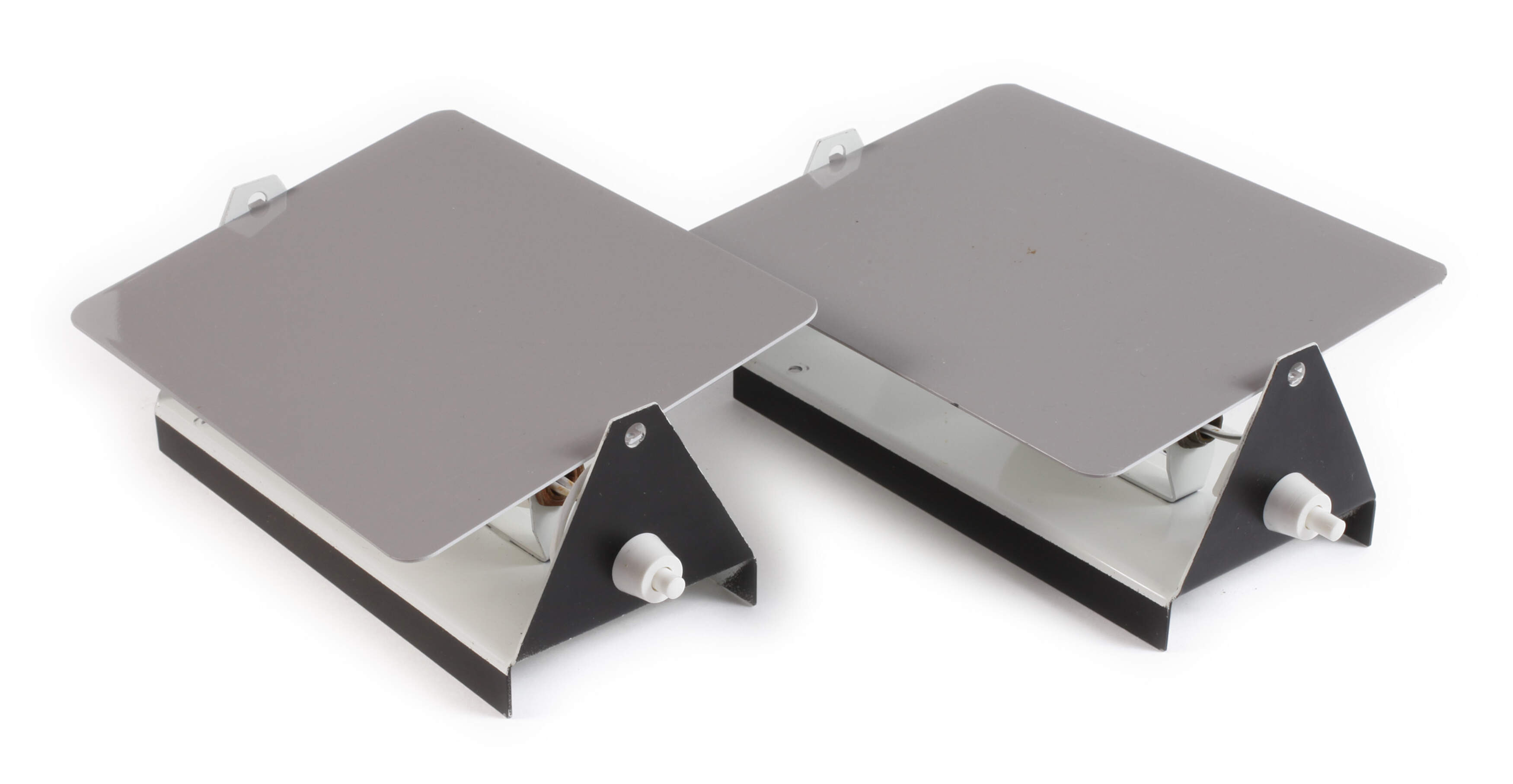 Charlotte Perriand, Paar Wandleuchten "CP 1"