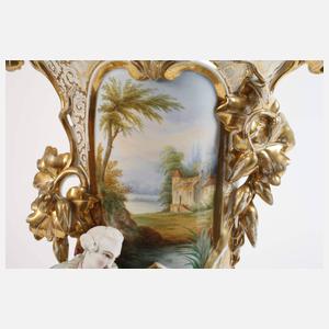 Übergroße figürliche Prunkvase