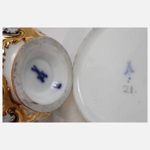 Meissen Prunktasse Akanthusblattrelief