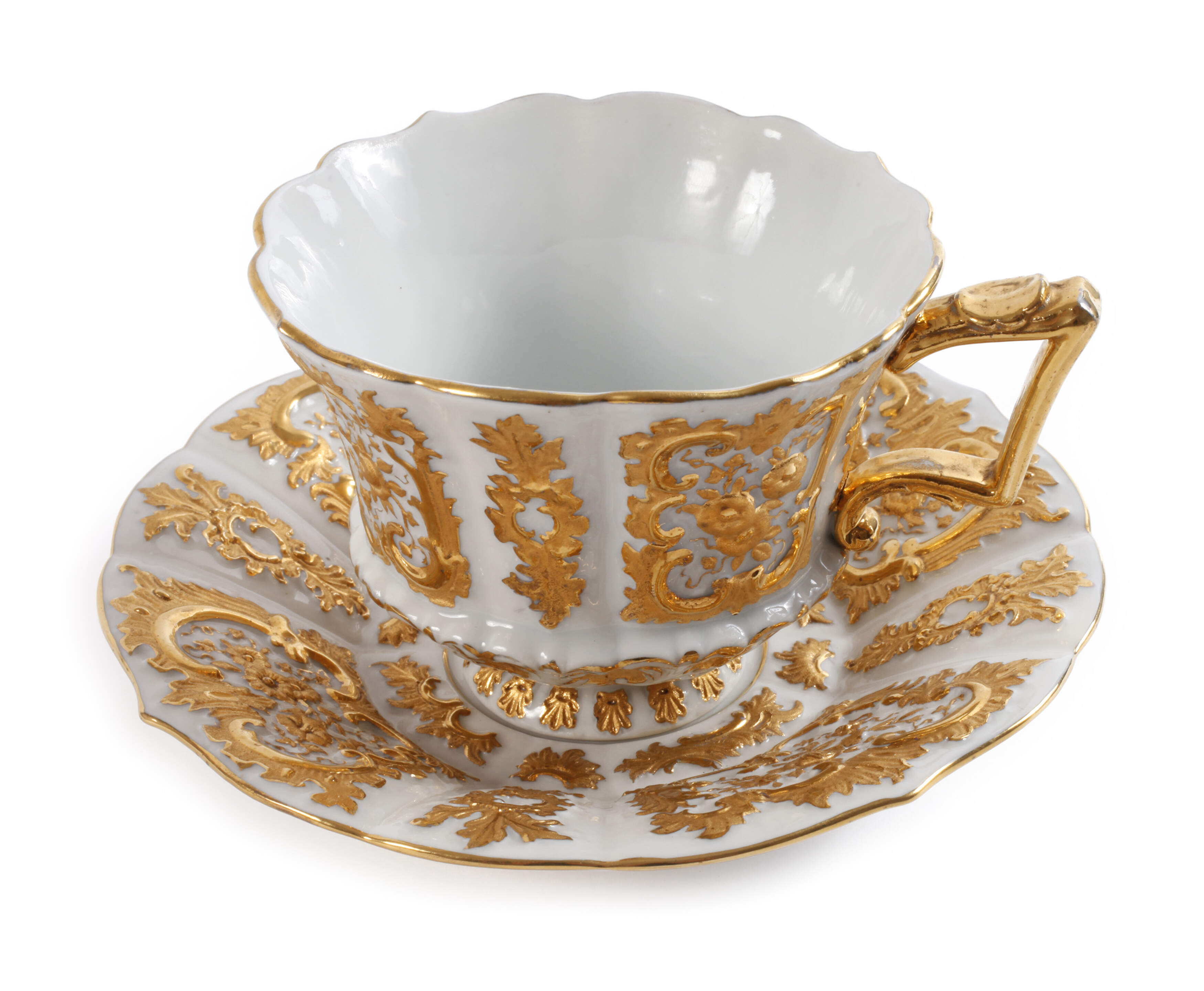 Meissen Prunktasse Rocaillerelief