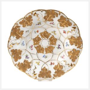 Meissen Prunkschale Streublümchendekor