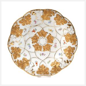 Meissen Prunkschale Streublümchendekor