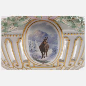 Meissen prunkvoller "Korb mit Widder-Köpfen"