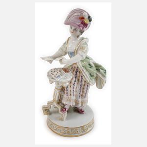 Meissen "Mädchen als Kartenlegerin"