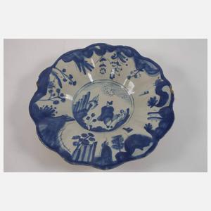 Vier Fayenceteller Blaumalerei