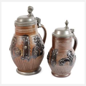 Zwei Muskau-Triebeler Krüge