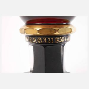 Zwei Andenkenteller und Vase