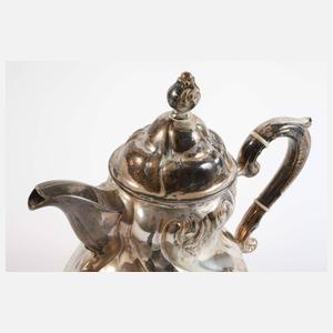 Silber Teekanne im Barockstil