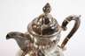 Silber Teekanne im Barockstil