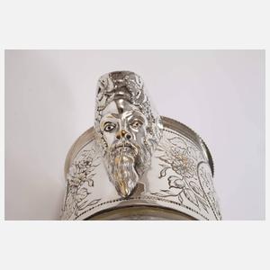 Karaffe mit Montierung