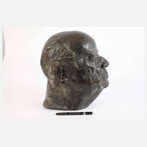 Großer Bronzekopf eines Mannes