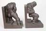 Paar Buchstützen mit Atlanten