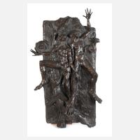 Großes figürliches Bronzerelief111