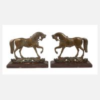 Paar figürliche Beisteller111