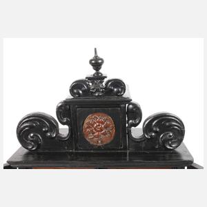 Egerländer Kabinettschränkchen