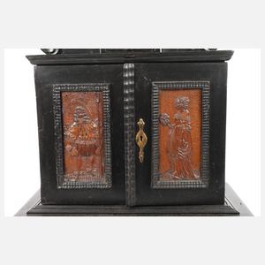 Egerländer Kabinettschränkchen