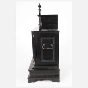 Egerländer Kabinettschränkchen