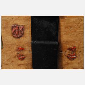 Transportkiste für ein Silberservice