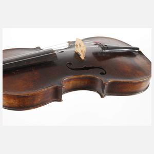 Violine im Etui
