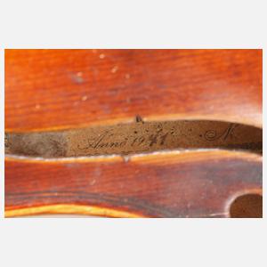 Violine im Etui