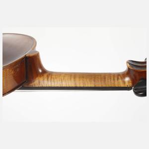 Violine im Etui