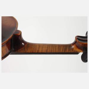 Violine im Etui