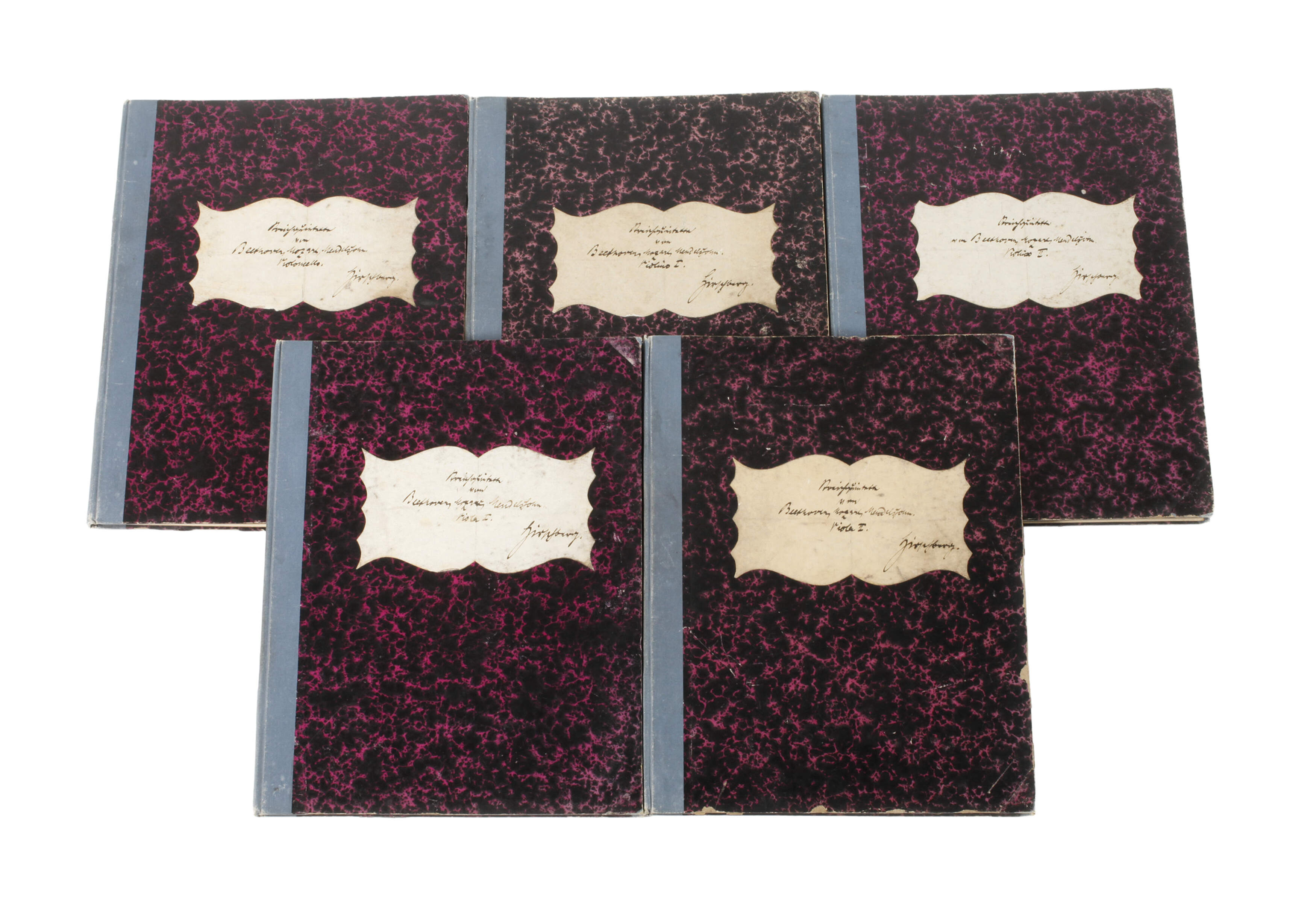 Fünf Notenbücher für ein Streichquintett