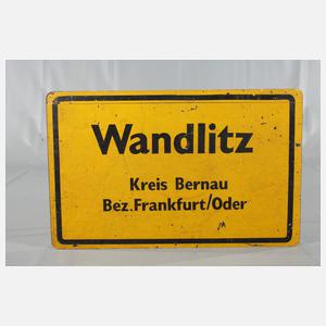 Zwei Verkehrsschilder