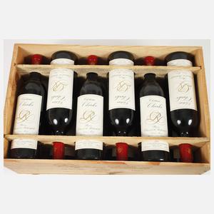 Zwölf Flaschen Rotwein