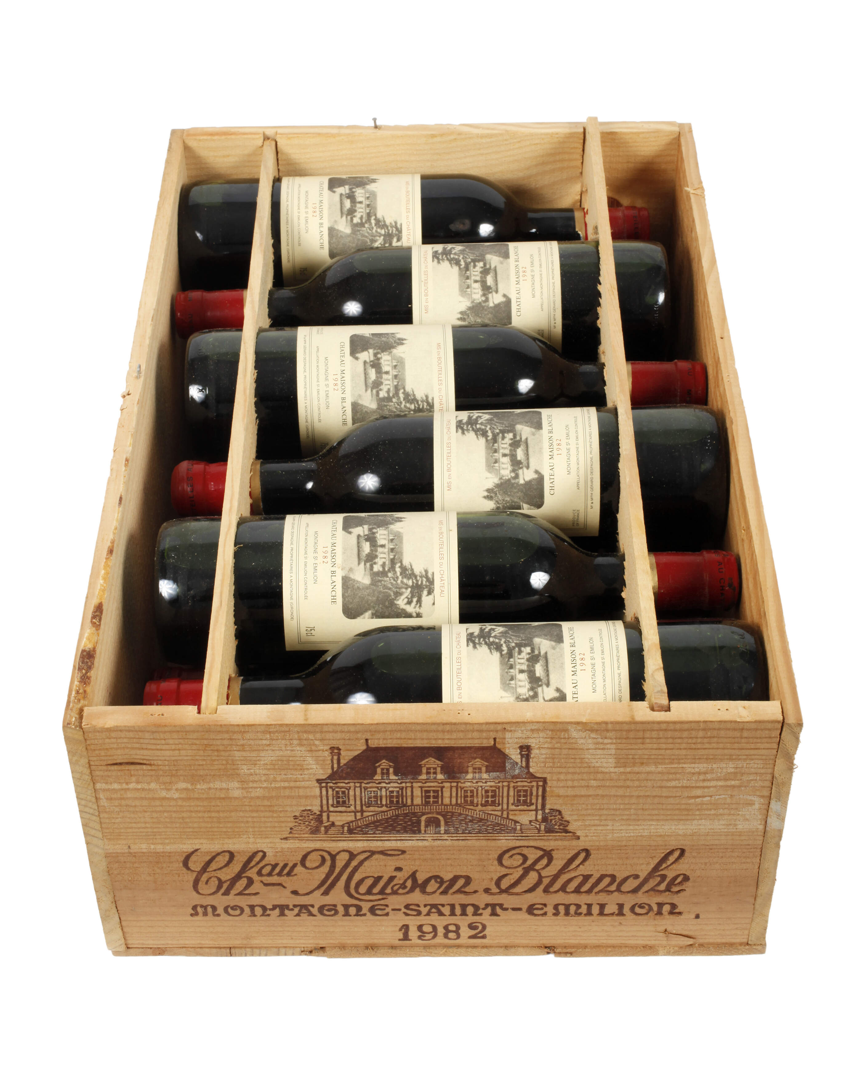 Zwölf Flaschen Rotwein