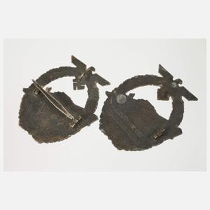 Zwei Schnellbootabzeichen