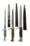 Drei Miniaturbajonette als Brieföffner