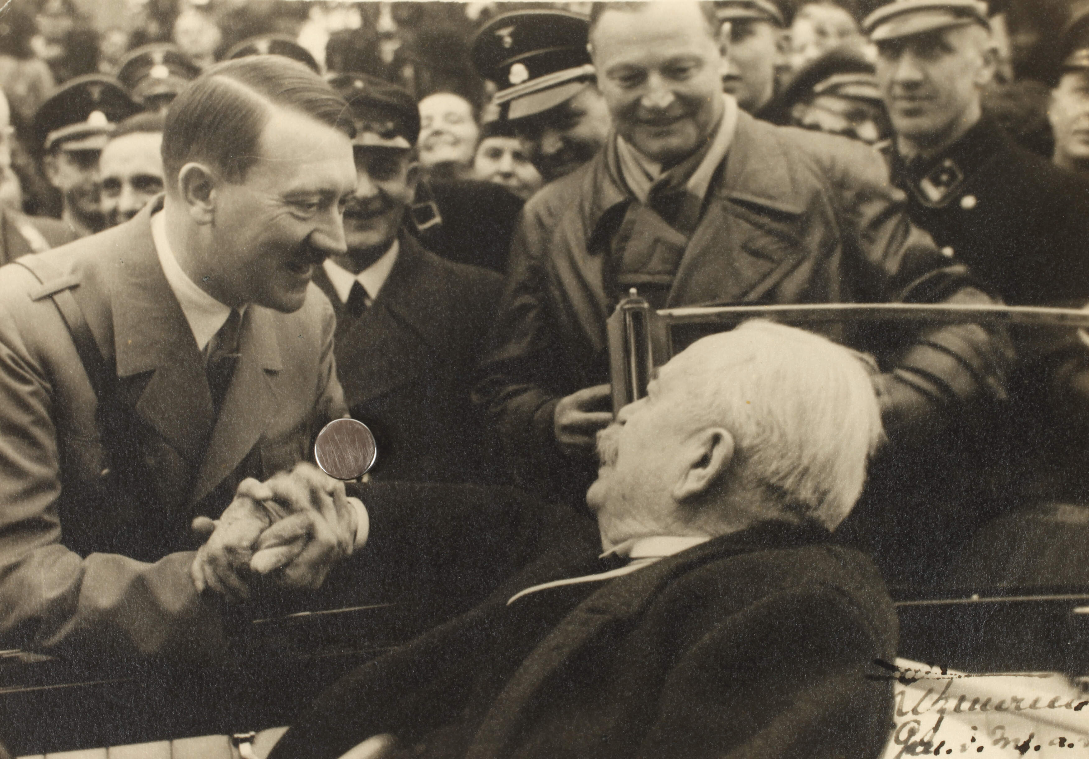 Pressefoto A.H. mit Autograph General Litzmann