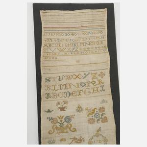 Langes barockes Stickmustertuch