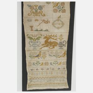 Langes barockes Stickmustertuch