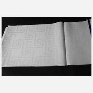 Tafeltuch mit Mäanderdekor und Glückssymbol