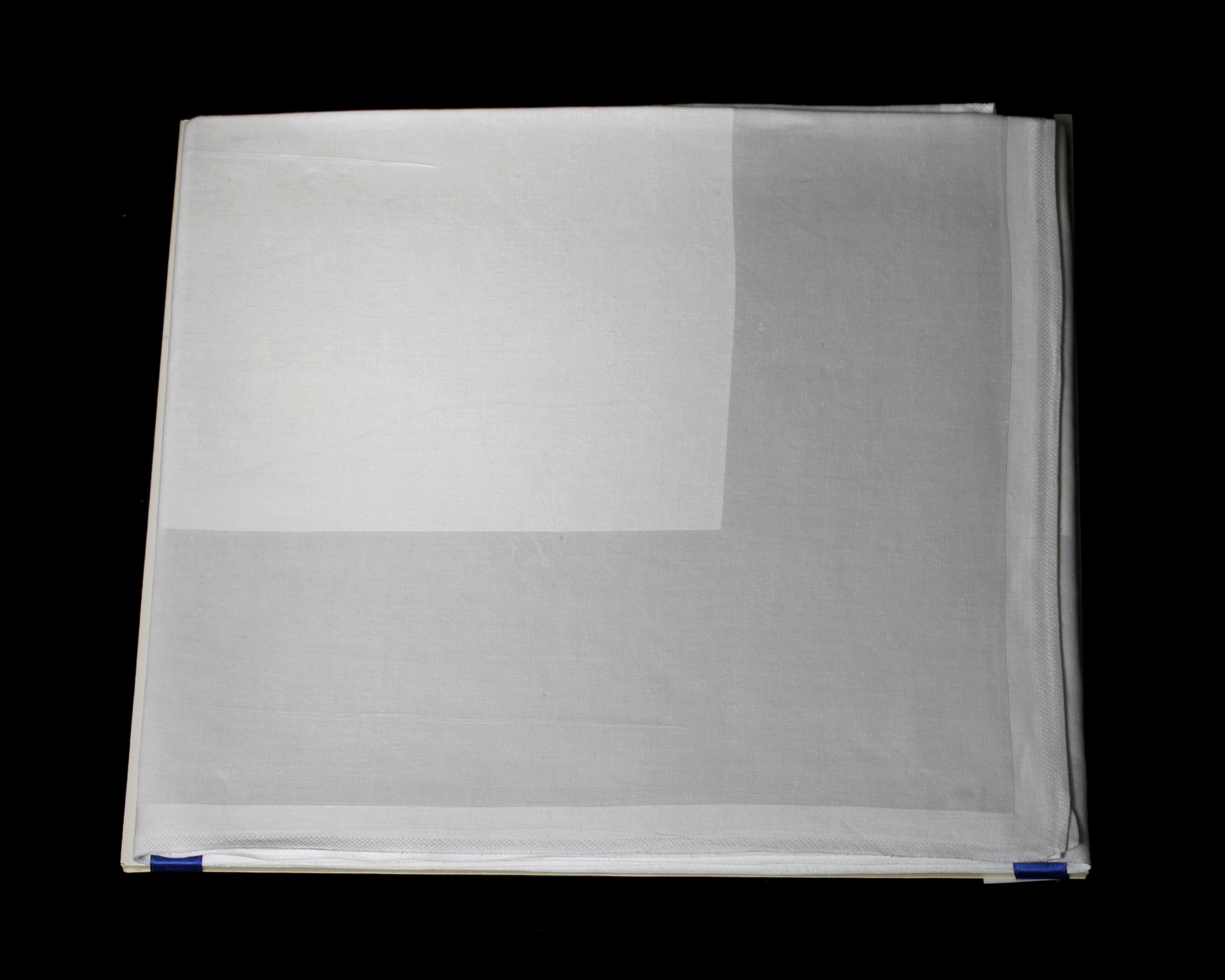 Elegantes Tafeltuch mit Jacquardstreifen