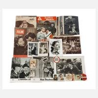 Konvolut Film und Kinofotos und Programmhefte111