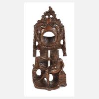 Geschnitzter Uhrenständer mit Chronos111