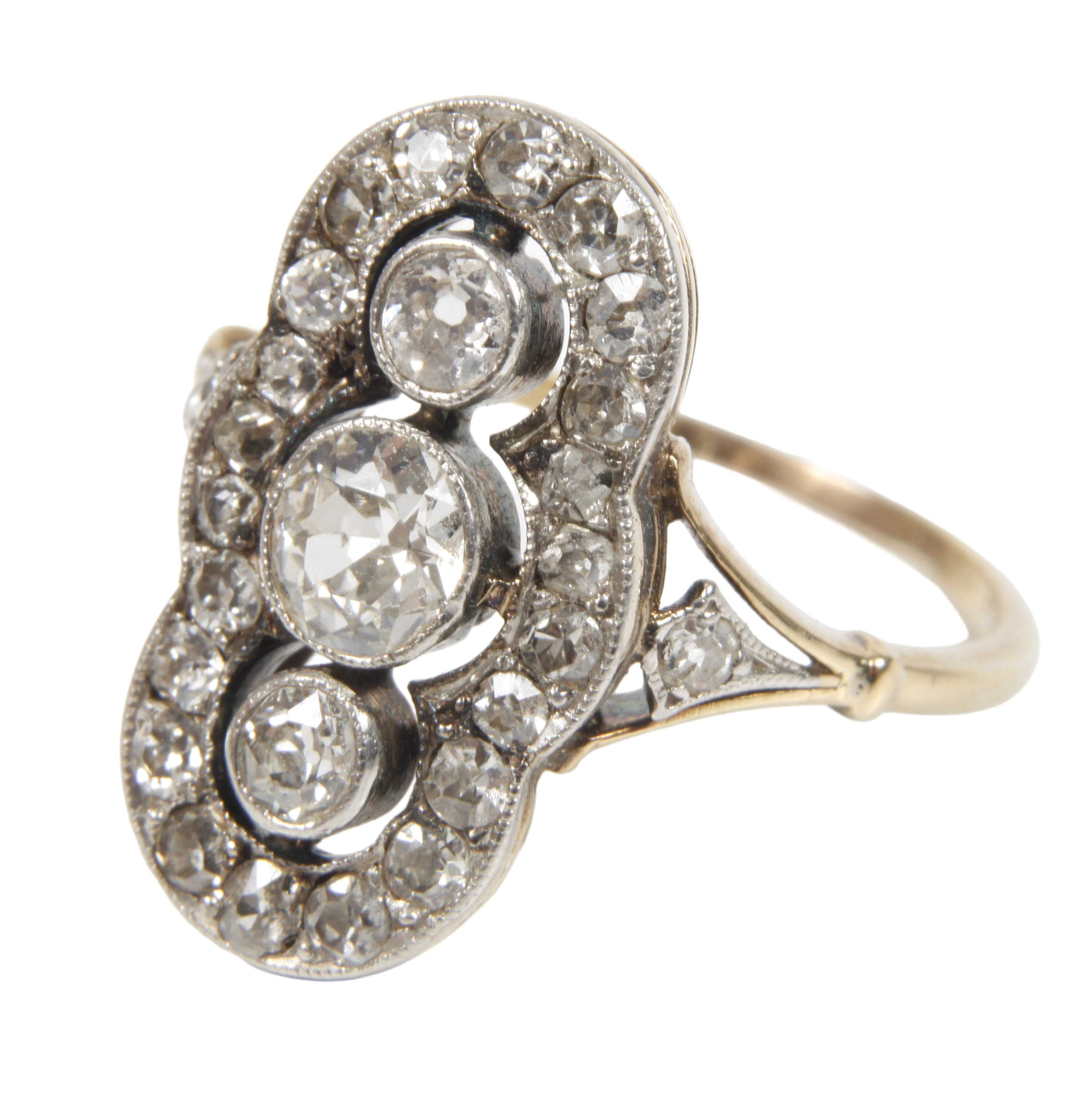 Art déco-Ring mit Diamantbesatz