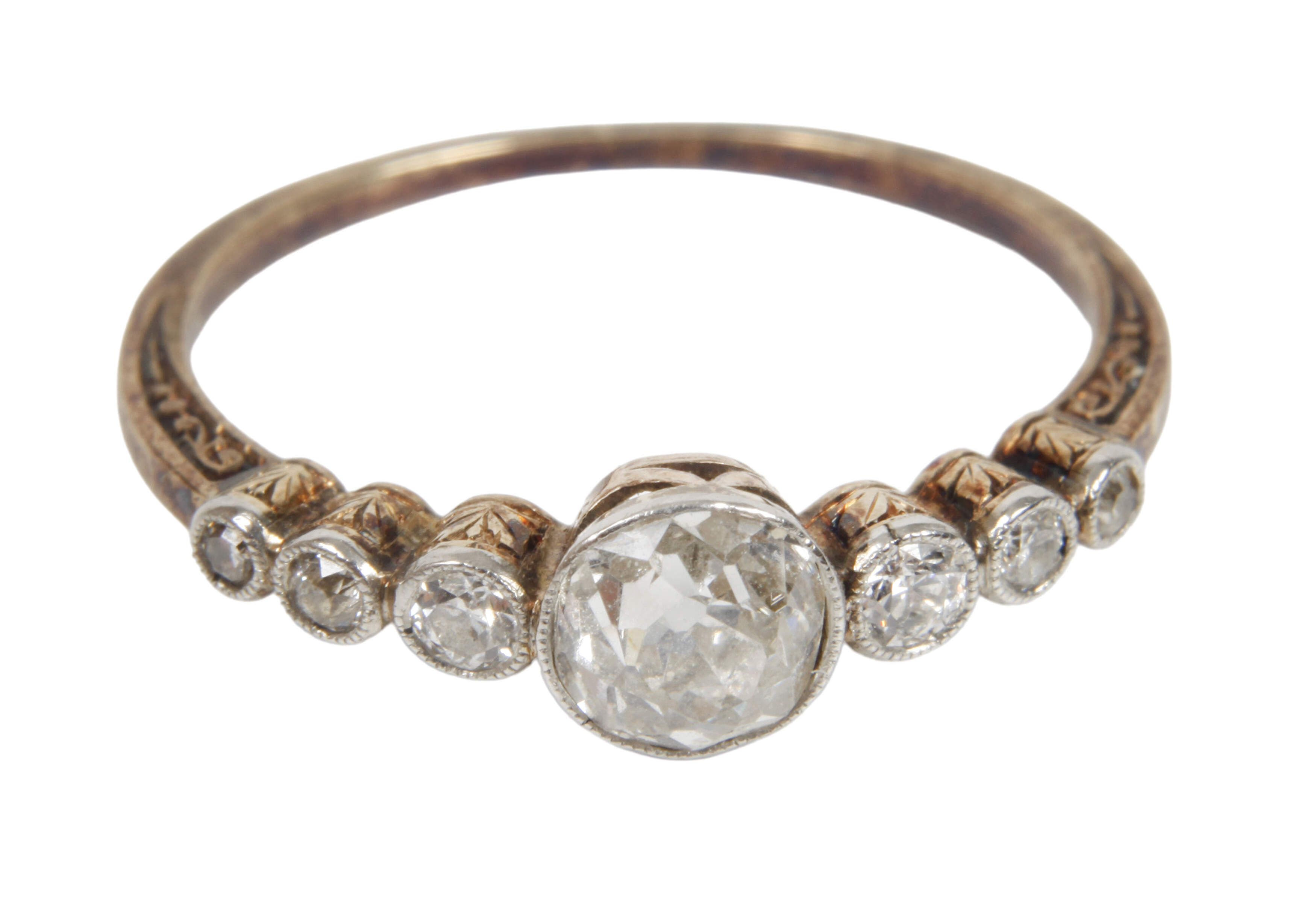 Jugendstilring mit Diamanten