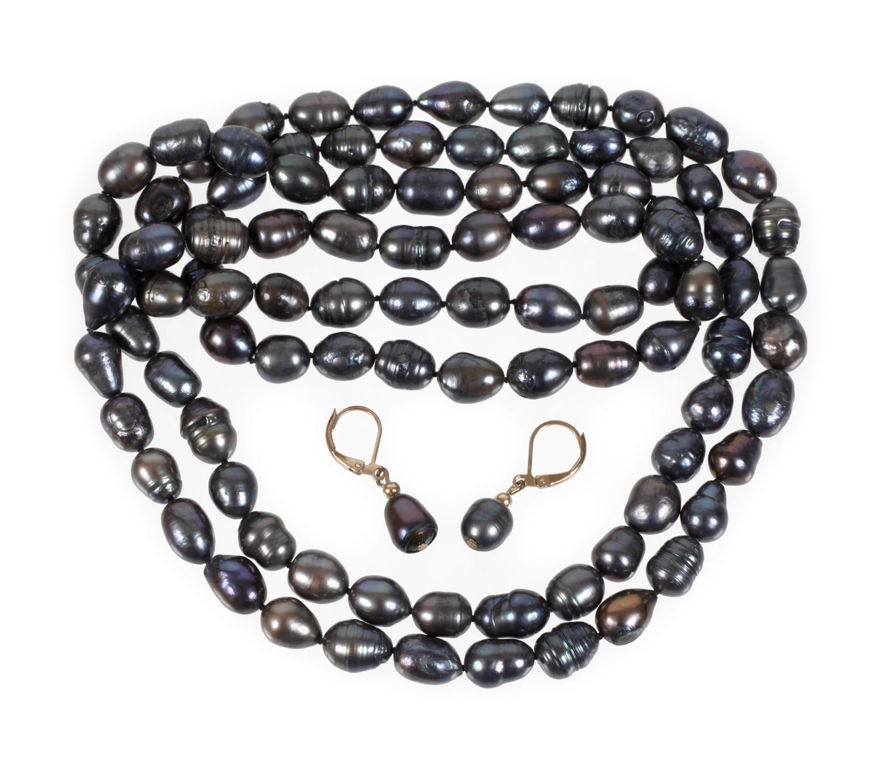 Kette und Ohrhänger mit Perlen