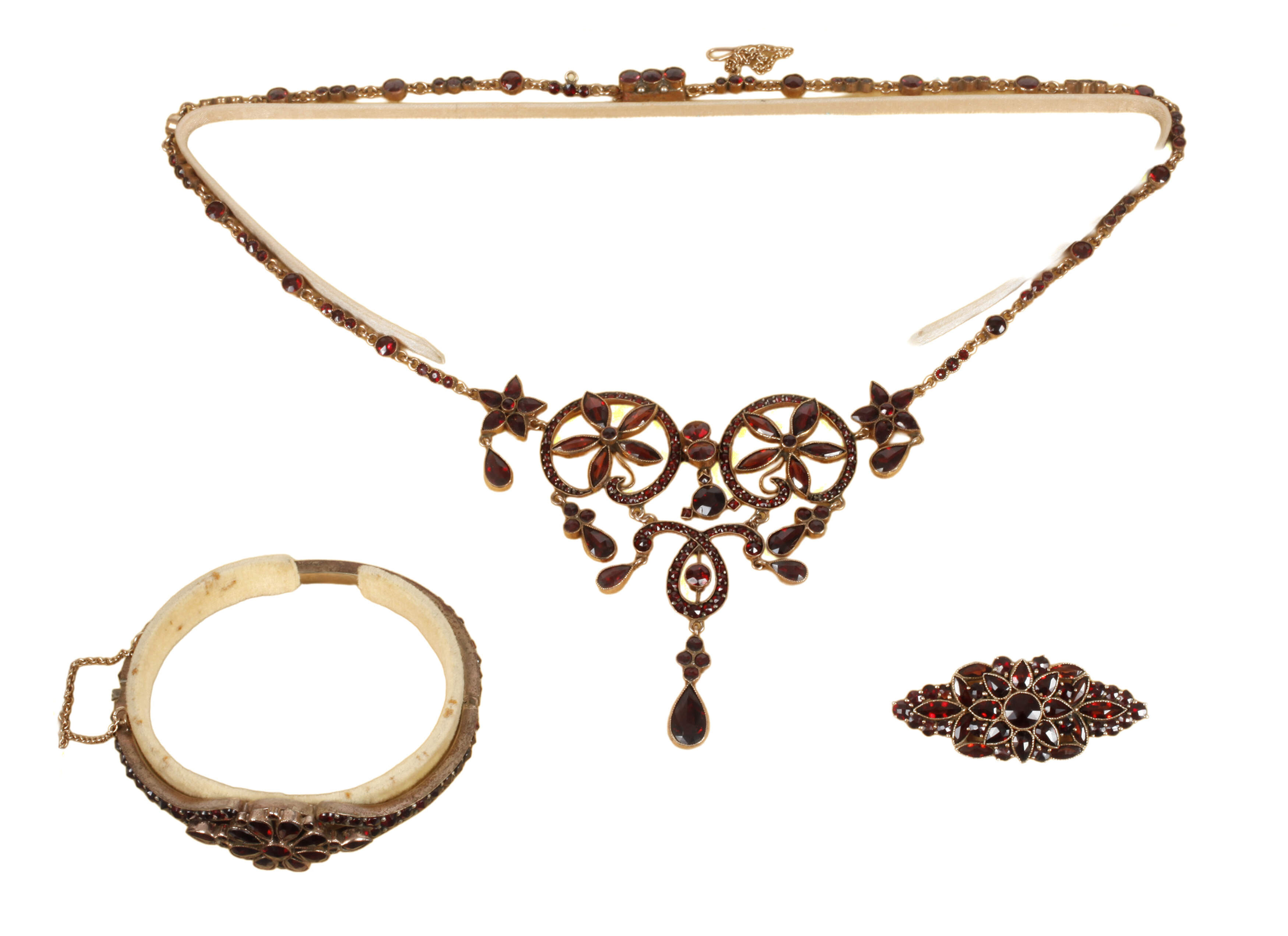 Hochwertiges Schmuckset mit Granaten