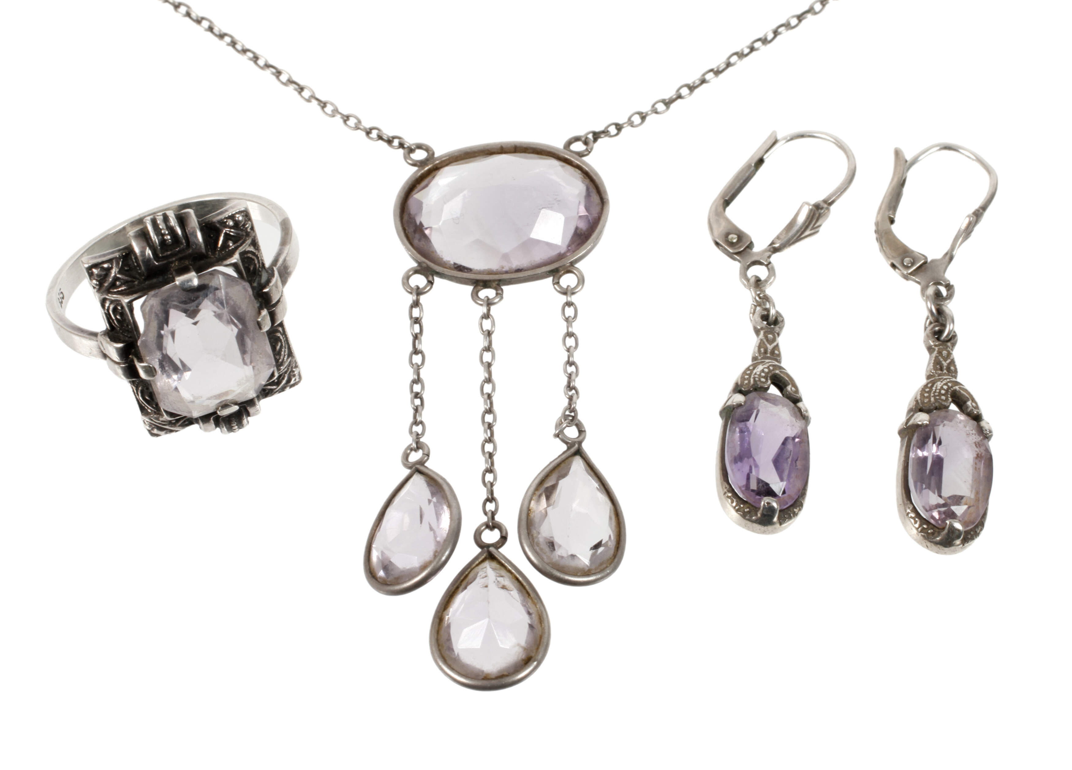 Schmuck mit Amethystbesatz